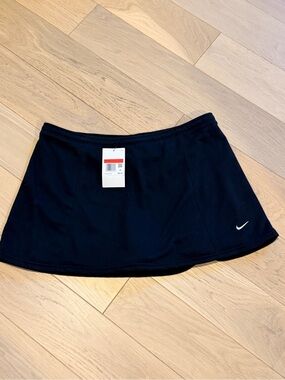 Nike Large Black Skirt with White Swoosh - NWT - sweatshirt material 💥